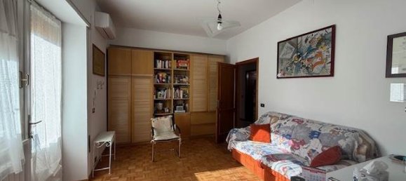 3 bedrooms Apartment in Pistoia, Italy No. 45980 10