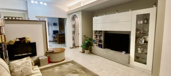 3 bedrooms Apartment in Pistoia, Italy No. 45980 35