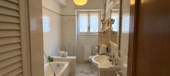 3 bedrooms Apartment in Pistoia, Italy No. 45980 23