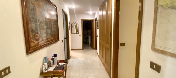 3 bedrooms Apartment in Pistoia, Italy No. 45980 6