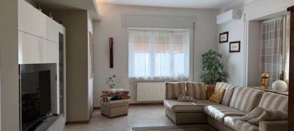3 bedrooms Apartment in Pistoia, Italy No. 45980 33