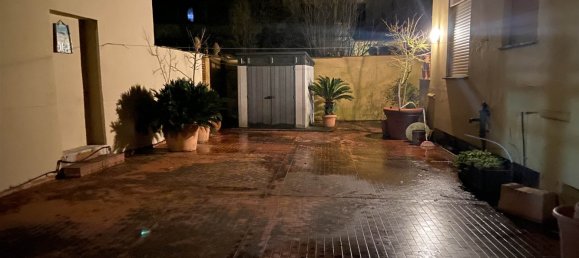 3 bedrooms Apartment in Pistoia, Italy No. 45980 28