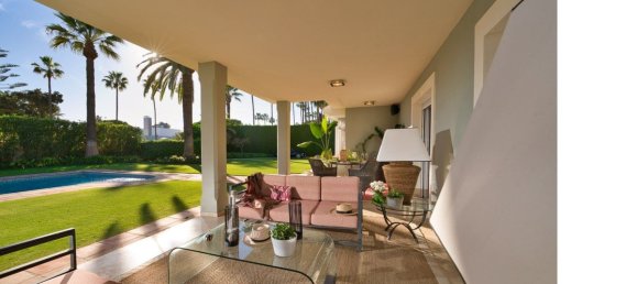 Villa de 5 dormitorios en Cádiz, Spain No. 188458 24