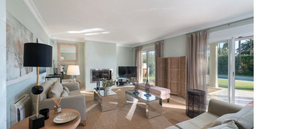 Villa de 5 dormitorios en Cádiz, Spain No. 188458 35