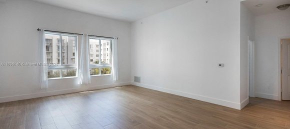 2 غرف نوم عقار تجاري في Miami, الولايات المتحدة رقم 614227 5