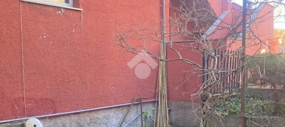 3-salle Appartement à Trieste, Italy No. 18648 8