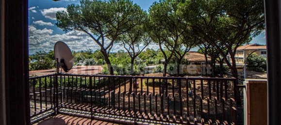 3 bedrooms Apartment in Rome, Italy No. 262575 11