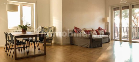 3 bedrooms Apartment in Rome, Italy No. 262575 4