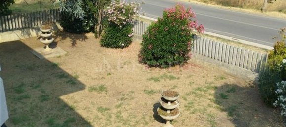 Дом с 6 комнатами в Лорето Апрутино, Италия № 280483 17