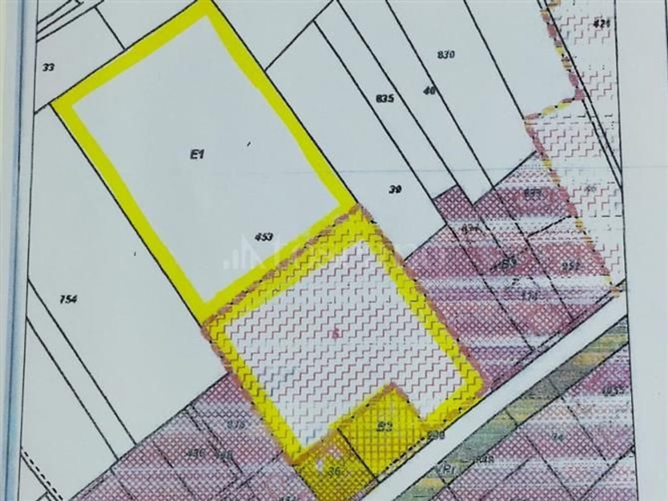 Дом с 6 комнатами в Лорето Апрутино, Италия № 280483