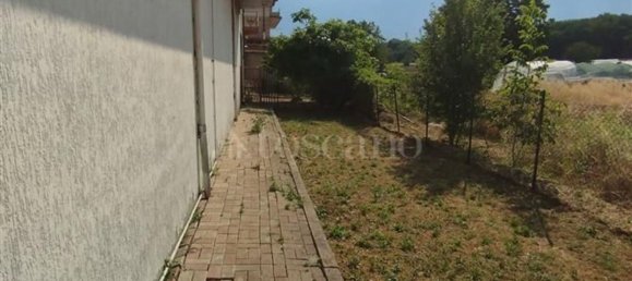 Дом с 6 комнатами в Лорето Апрутино, Италия № 280483 8