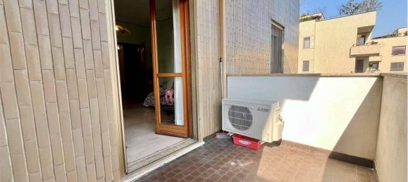 3 rooms Apartment in Milan, Italy No. 242328 12