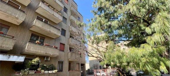 3 rooms Apartment in Milan, Italy No. 242328 17