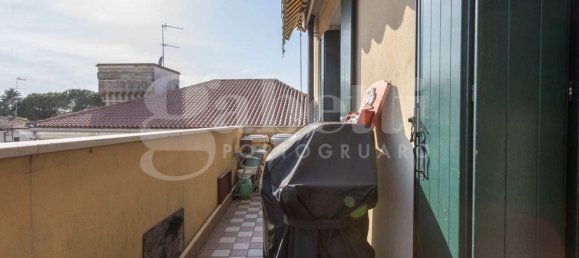 4 rooms Apartment in Annone Veneto, Italy No. 167589 9