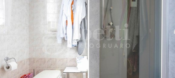 4 rooms Apartment in Annone Veneto, Italy No. 167589 25