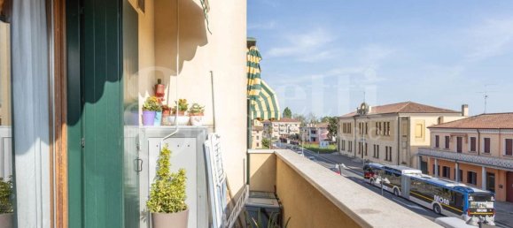 4 rooms Apartment in Annone Veneto, Italy No. 167589 8