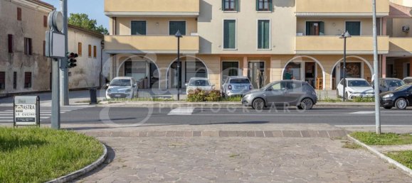 4 rooms Apartment in Annone Veneto, Italy No. 167589 2
