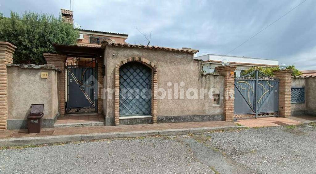 5 Schlafzimmer Villa in Pomezia, Italy, Nr. 12636