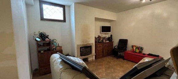 5 Schlafzimmer Villa in Pomezia, Italy, Nr. 12636 13