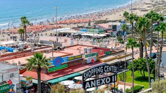 Propiedad comercial en San Bartolome De Tirajana, Spain 120 m² No. 136363