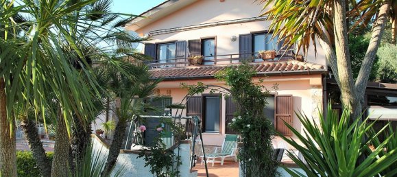 Villa de 12 dormitorios en Itri, Italy No. 334273 2