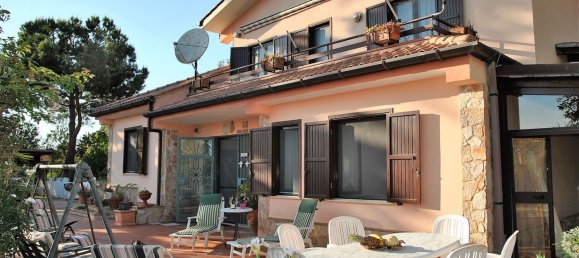 Villa de 12 dormitorios en Itri, Italy No. 334273 13