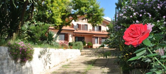 Villa de 12 dormitorios en Itri, Italy No. 334273 4