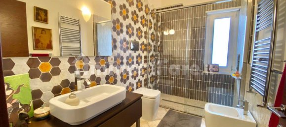 Apartamento de 3 dormitorios en Cava de' Tirreni, Italy No. 286943 2