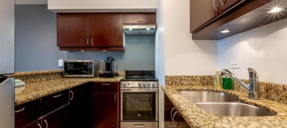 2 bedrooms Condo in British Columbia, Canada No. 1161 6