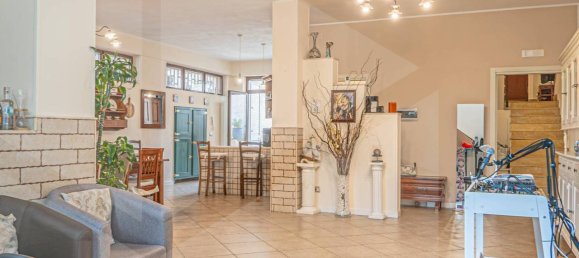 5-Zimmer Villa in Bari, Italy, Nr. 26418 36