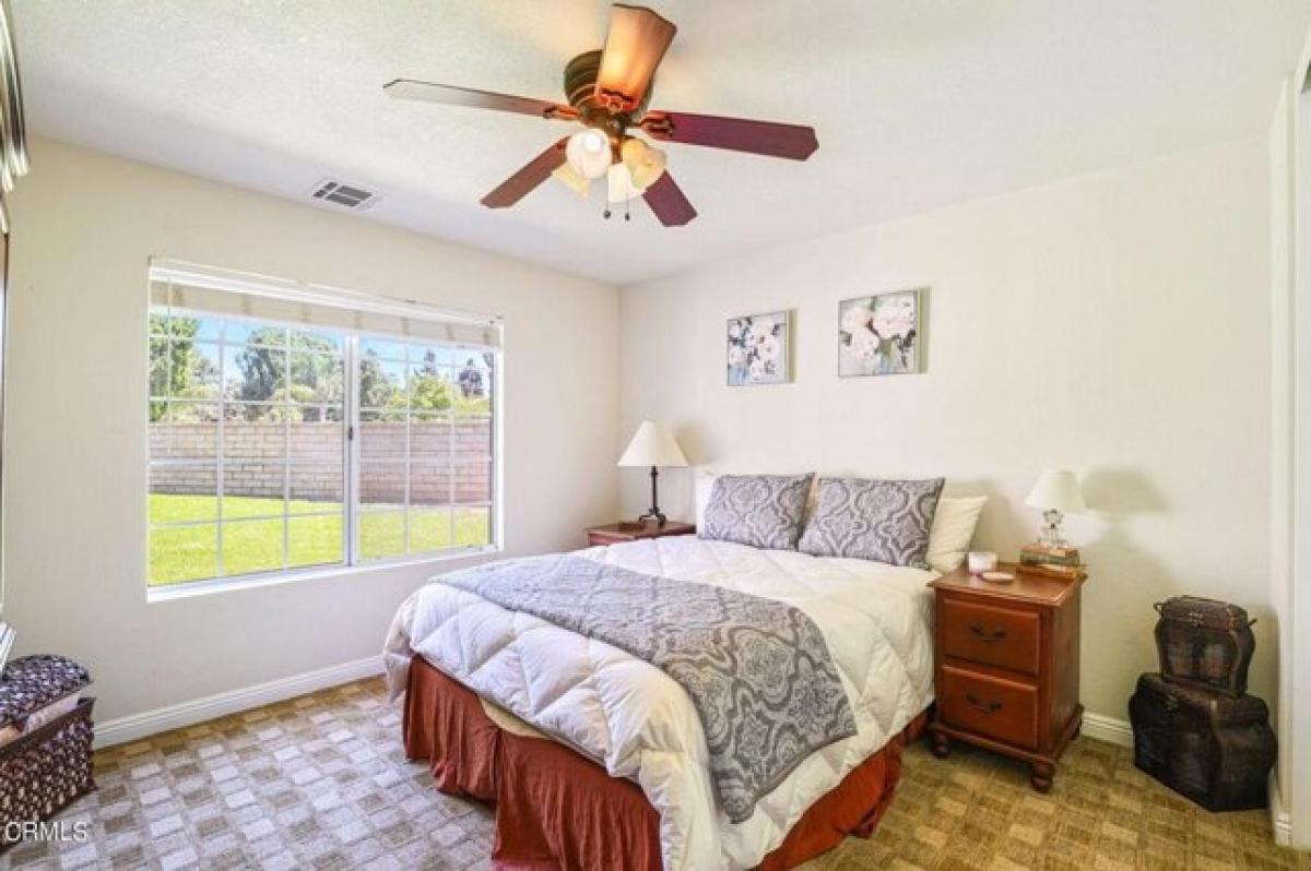 5 bedrooms House in Valencia, USA No. 397246