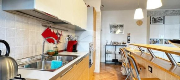 Apartamento de 3 habitaciónes en Rome, Italy No. 201460 9