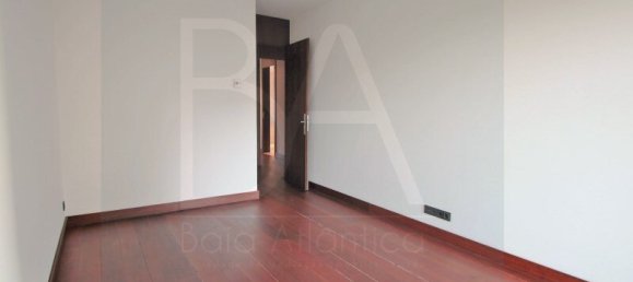 4 bedrooms Apartment in Lisbon, Portugal No. 81040 32