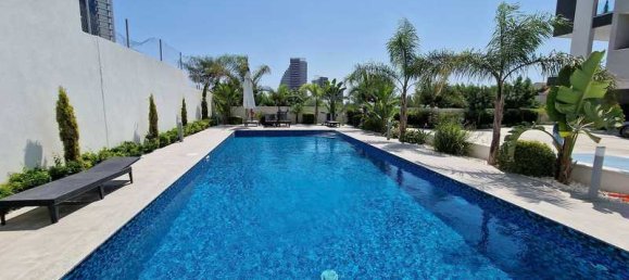 3 bedrooms Apartment in Germasogeia, Cyprus No. 19275 9