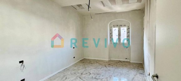 2 Schlafzimmer Wohnung in Florence, Italy, Nr. 213867 6