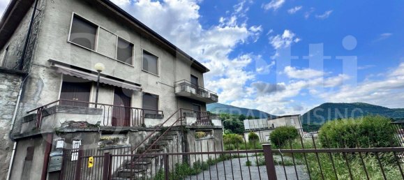 Здание с 4 комнатами в Ассо, Италия № 314894 2