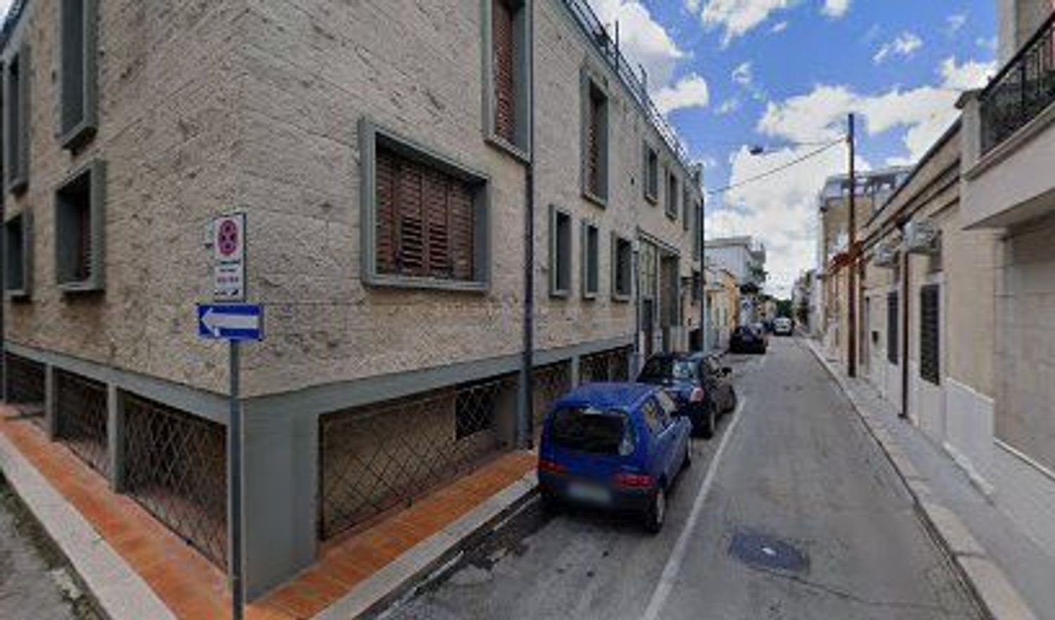 4-salle Appartement à Adelfia, Italy No. 233789