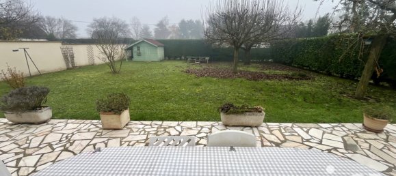 Casa de 4 dormitorios en Puiseaux, France No. 55234 13