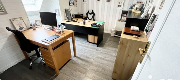 Casa de 4 dormitorios en Puiseaux, France No. 55234 9