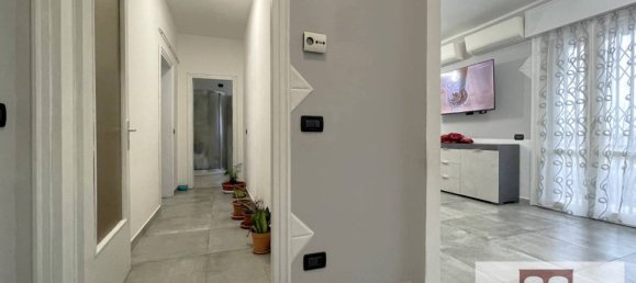 2 bedrooms Apartment in Cento, Italy No. 115234 9