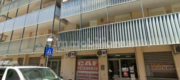 82m² Commercial property in Fiumicino, Italy No. 317280 4