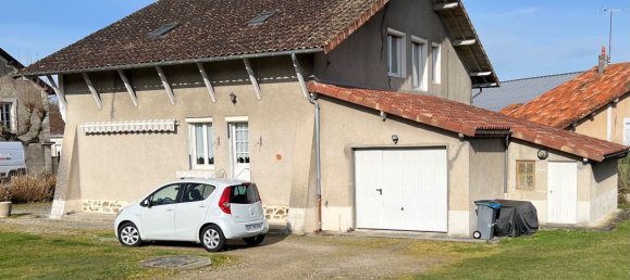 5 bedrooms House in Confolens, France No. 205435 4