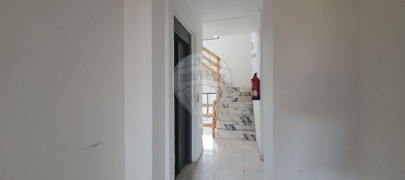 Gebäude in Caldas da Rainha, Portugal, Nr. 131990 14