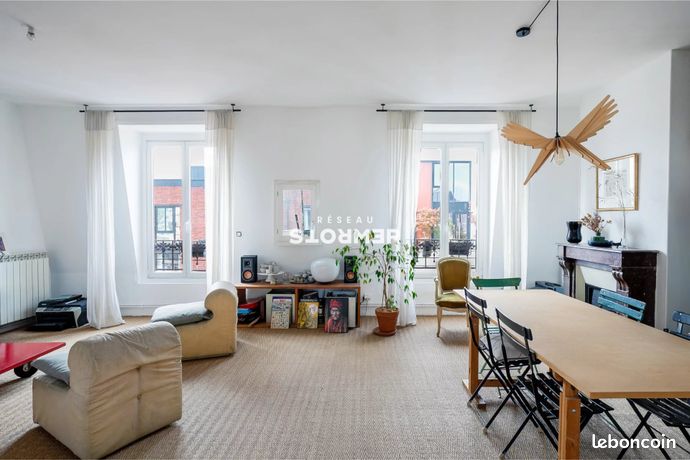 3غرفة شقة في Seine-Saint-Denis, France رقم 360258