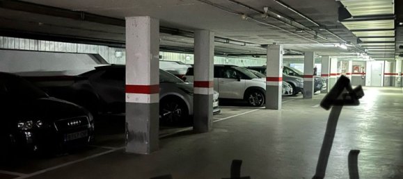 Garage à Sant Marti, Spain 895m² No. 160553 2