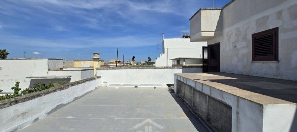 2 bedrooms Villa in Lecce, Italy No. 262923 3