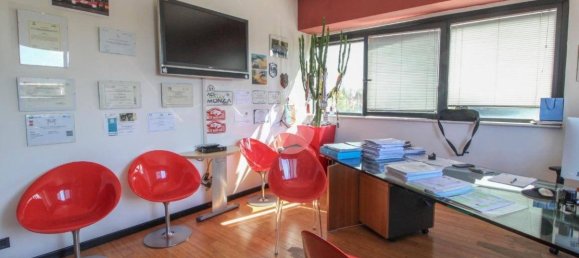 Escritório de 3 divisões em Cornegliano Laudense, Italy N.º 65290 23