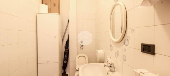 Escritório de 3 divisões em Cornegliano Laudense, Italy N.º 65290 30