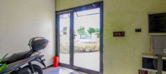 Escritório de 3 divisões em Cornegliano Laudense, Italy N.º 65290 8