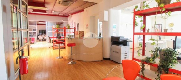 Escritório de 3 divisões em Cornegliano Laudense, Italy N.º 65290 26